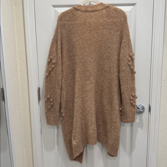 Doe & Rae Textured Tan/Pink Cardigan - Picture 3 of 5